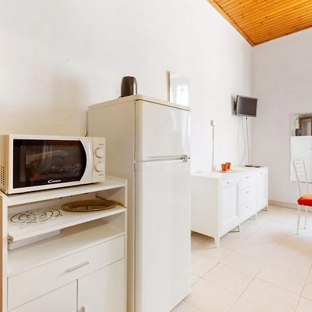 Darsena Navigli - Porta Genova M2 Studio Милано Екстериор снимка