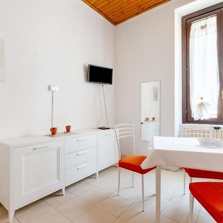 Darsena Navigli - Porta Genova M2 Studio Милано Екстериор снимка