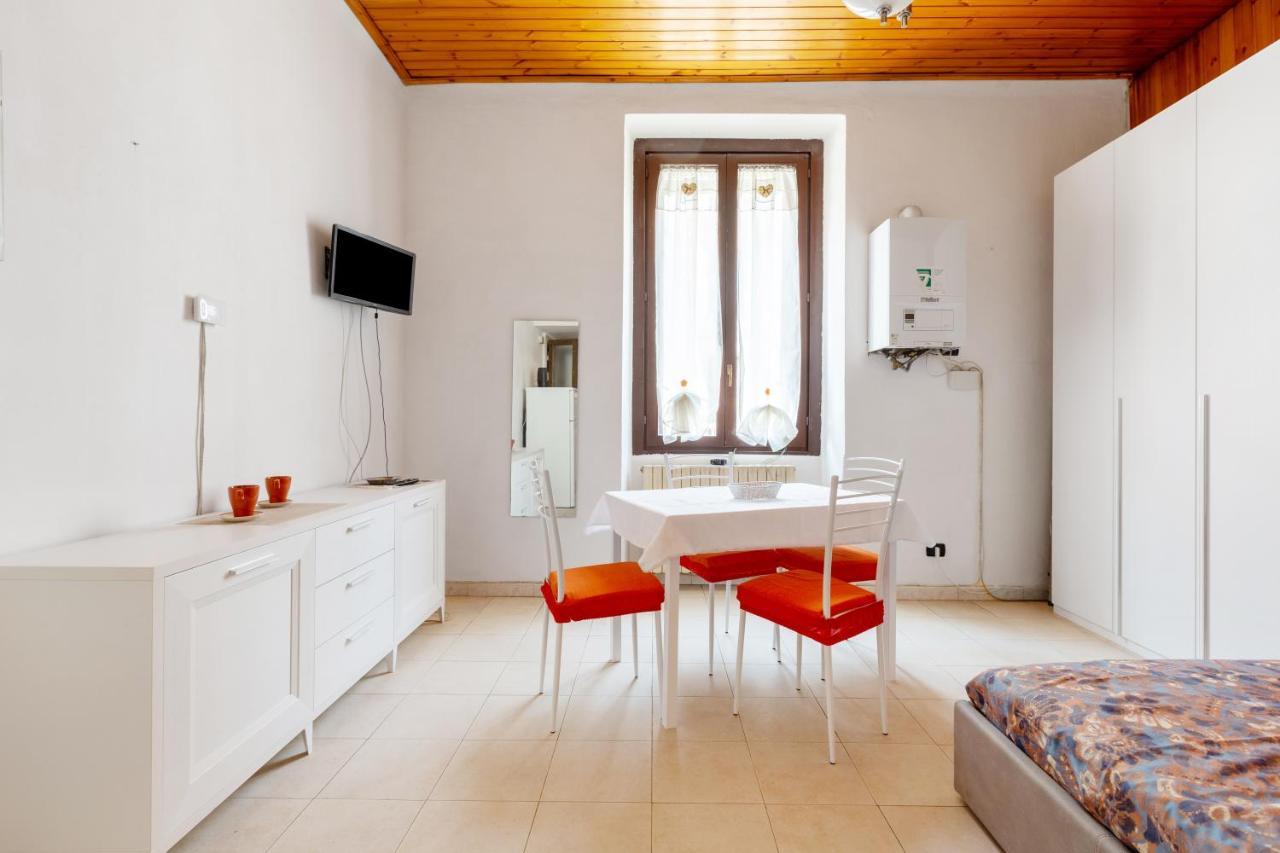Darsena Navigli - Porta Genova M2 Studio Милано Екстериор снимка