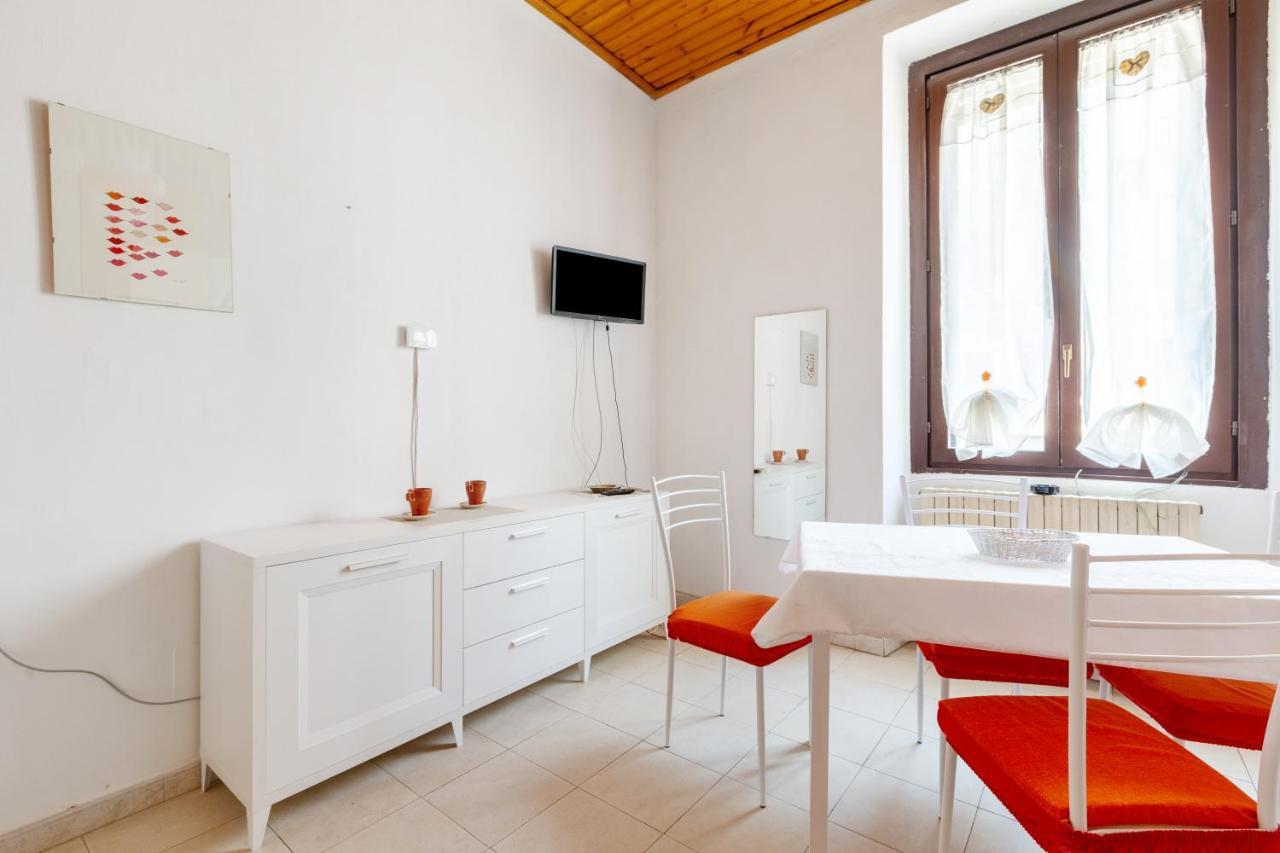 Darsena Navigli - Porta Genova M2 Studio Милано Екстериор снимка